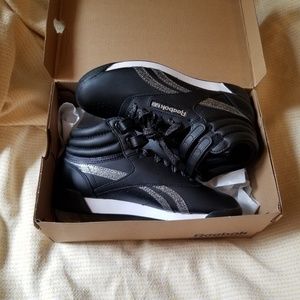 Reebok Classic High Top Tennis Shoes